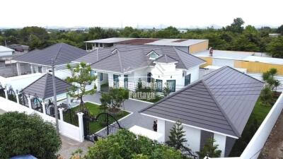 Outstanding, 4 bedroom, 4 bathroom, pool villa for sale in East Pattaya.