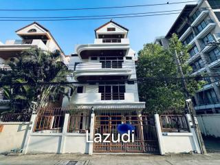 4 Bed Detached House at Sukhumvit 31