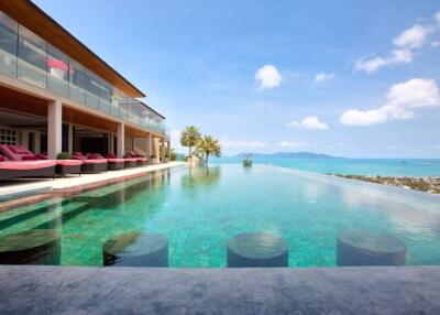 STUNNING UNINTERRUPTED PANORAMIC OCEAN-VIEWS VILLA