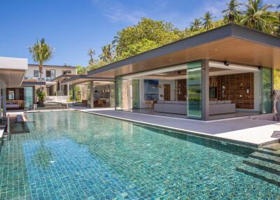 EXCLUSIVE LUXURY BEACHFRONT VILLA AT TALING NGAM