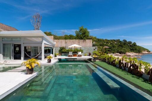 BALINESE BEACHFRONT VILLA, PLAI LAEM, KOH SAMUI