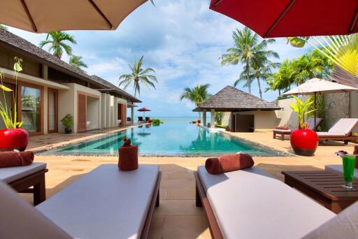 AMAZING 5-BEDROOM BEACHFRONT VILLA IN LIPA NOI