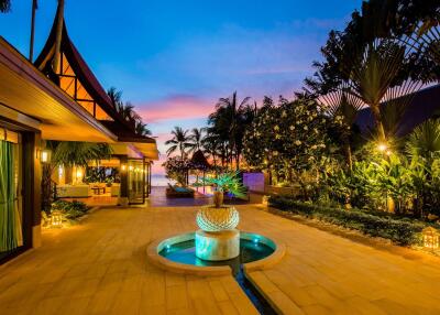 STUNNING BEACHFRONT VILLA IN LIPA NOI