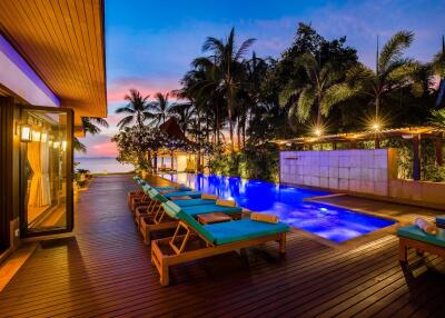 STUNNING BEACHFRONT VILLA IN LIPA NOI