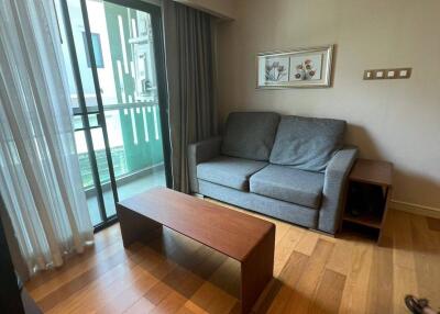 1-BR Condo at Tidy Deluxe Sukhumvit 34 near BTS Thong Lor