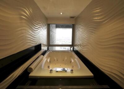 luxurious bathroom with Jacuzzi tub