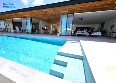 Extraordinary Samui Seaview Villa in Prime Location