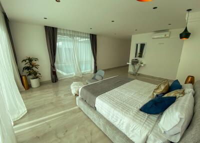 7 Bedrooms @ Siam Royal View Pattaya