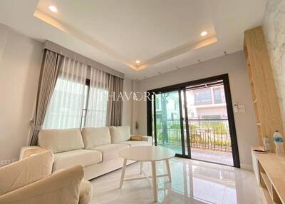 House For sale 4 bedroom 250 m² with land 200 m² in Supalai Parkville, Pattaya