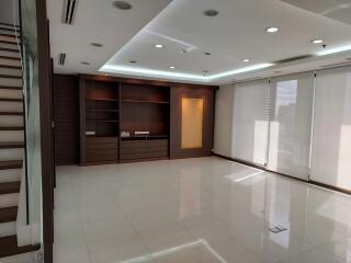 3-bedroom duplex condo for sale on Thonglor