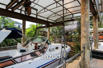 Unique Pool Villa with Private Mooring for Sale in Jomtien Yatch Club 3