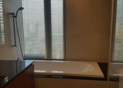 2-BR Condo at Amanta Lumpini near MRT Khlong Toei (ID 419898)