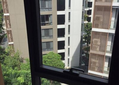 1-BR Condo at Hasu Haus Sukhumvit 77 near BTS On Nut