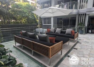 1-BR Condo at Q Prasarnmit near MRT Phetchaburi