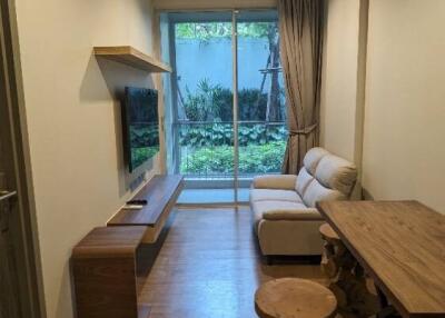 1-BR Condo at Q Prasarnmit near MRT Phetchaburi