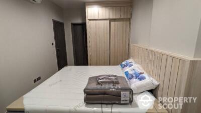 1-BR Condo at Q Prasarnmit near MRT Phetchaburi