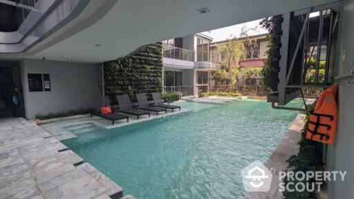 1-BR Condo at Q Prasarnmit near MRT Phetchaburi