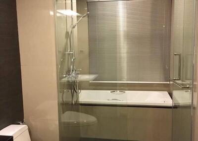 2-BR Condo at The Crest Sukhumvit 34 near BTS Thong Lor