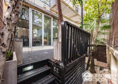 4-BR Townhouse at The Lofts Sathorn near MRT Khlong Toei