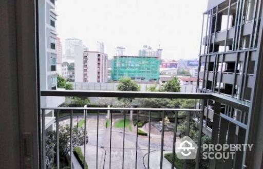 2-BR Condo at Aspire Rama 9 near MRT Phra Ram 9