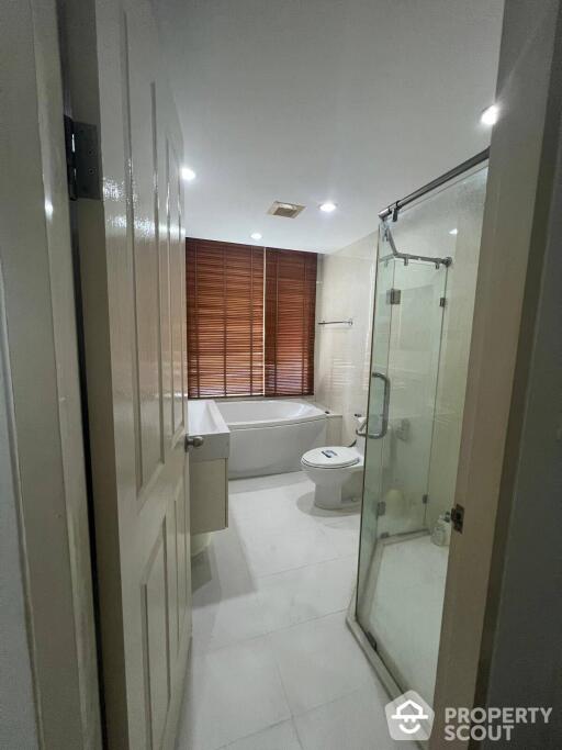 2-BR Condo at Baan Siri 31 Condominium near MRT Sukhumvit