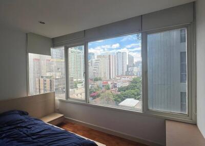 2-BR Condo at Baan Siri 31 Condominium near MRT Sukhumvit