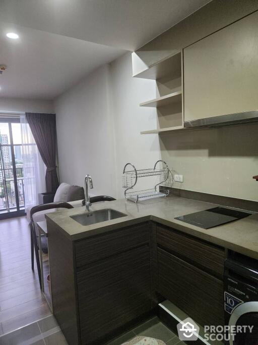 1-BR Condo at Onyx Phahonyothin near BTS Saphan Khwai