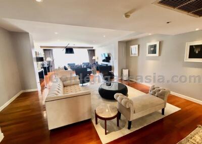 4 Bedrooms Furnished Penthouse Condo - Sukhumvit 55 (Thonglor)