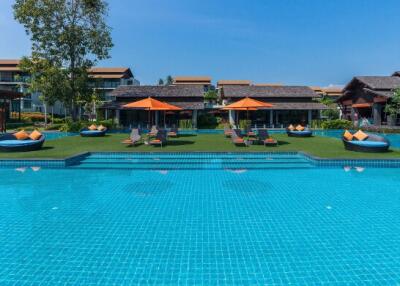 24,000 Sqm., 99 Beds, 99 Baths Building listed for ฿ 550,000,000.