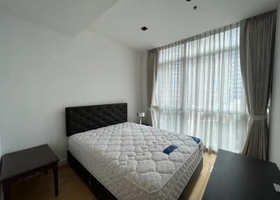 Athenee Residence 2 bedroom condo for rent