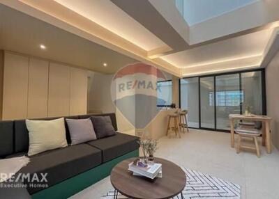 Cozy 2 Bed Townhouse for Sale near Pridi BTS Station in Sukhumvit 71