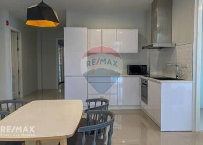 Pet-Friendly 2 Bed Condo for Rent near BTS Thonglor Sukhumvit