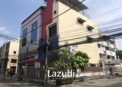 Premium Commercial Building for Sale and Rent in Sutthisan