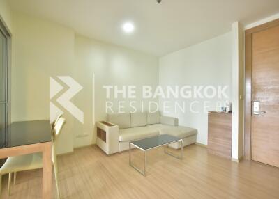 RHYTHM Ratchada-Huaikhwang MRT Huai Khwang 1 Bed 1 Bath  C311011001