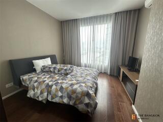 Menam Residences BTS SAPHAN TAKSIN 2 Bed 2 Bath  C010317010