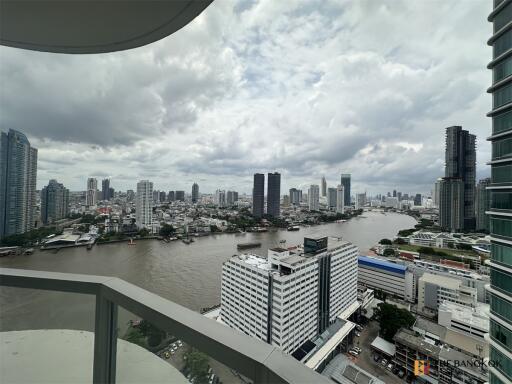 Menam Residences BTS SAPHAN TAKSIN 2 Bed 2 Bath  C010317010