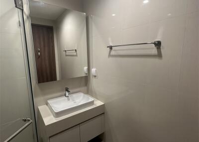 Menam Residences BTS SAPHAN TAKSIN 2 Bed 2 Bath  C010317010