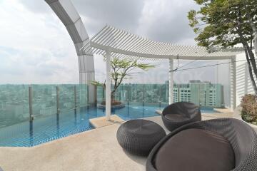 Life Ratchadapisek MRT Huai Khwang 2 Bed 2 Bath  C170617001