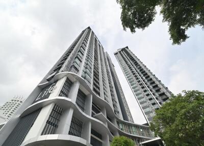 Life Ratchadapisek MRT Huai Khwang 2 Bed 2 Bath  C170617001