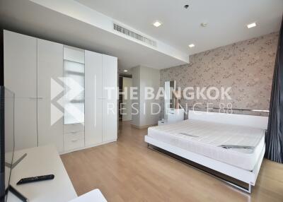 Nusasiri Grand Condo BTS EKKAMAI 3 Bed 2 Bath  C170517021