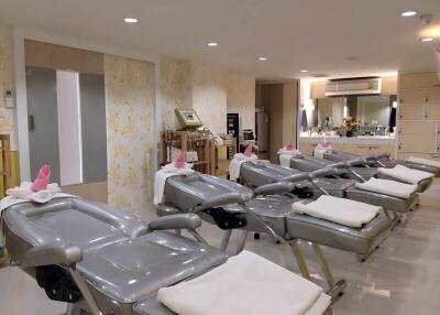 Spacious medical or beauty facility with multiple treatment chairs