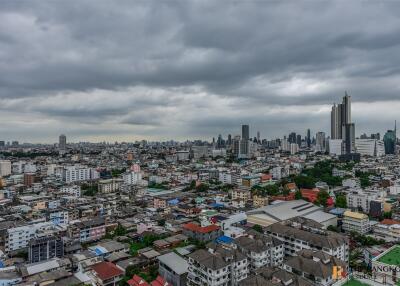 Nye by Sansiri BTS WONGWIAN YAI 2 Bed 2 Bath  C2406140191