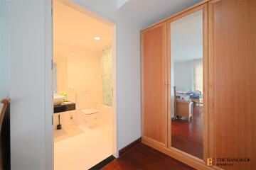 Urbana Sukhumvit BTS NANA 2 Bed 2 Bath  C2405310478