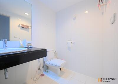 Urbana Sukhumvit BTS NANA 2 Bed 2 Bath  C2405310478