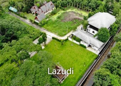 Luxurious Colonial House for Sale