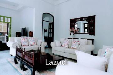 Luxurious Colonial House for Sale