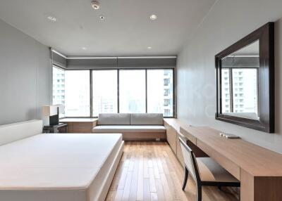 The Emporio Place BTS PHROM PHONG 3 Bed 3 Bath  C041212004