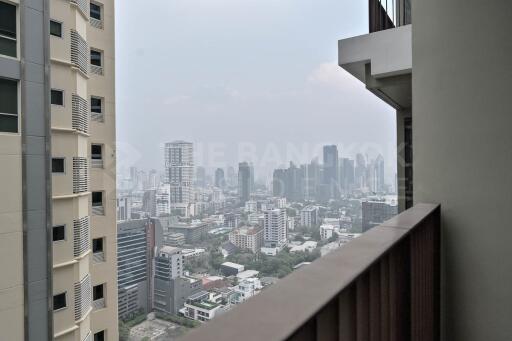 The Emporio Place BTS PHROM PHONG 3 Bed 3 Bath  C041212004