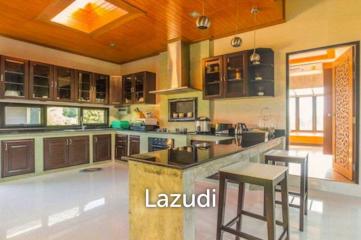 Exceptional House on 4 Hectares of Land for Sale