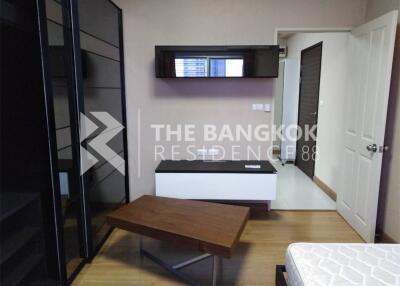 Supalai Park Asoke-Ratchada MRT Phra Ram 9 2 Bed 1 Bath  C070915065